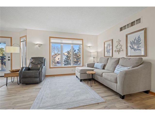 2001 Stonepine Avenue, Hudson, WI 54016