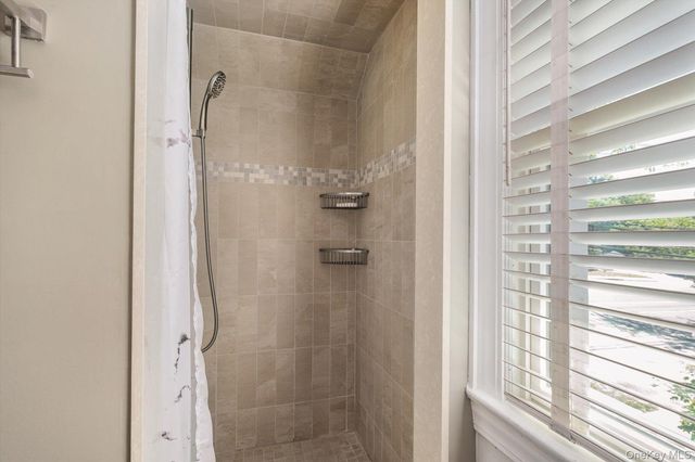 1542 Grand Avenue, North Baldwin, NY 11510