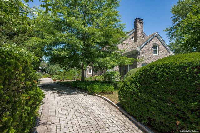 1542 Grand Avenue, North Baldwin, NY 11510