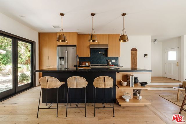 3221 Griffith Park Boulevard, Los Angeles, CA 90027