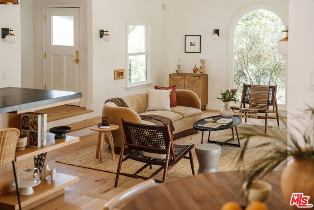 3221 Griffith Park Boulevard, Los Angeles, CA 90027
