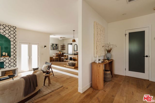 3221 Griffith Park Boulevard, Los Angeles, CA 90027