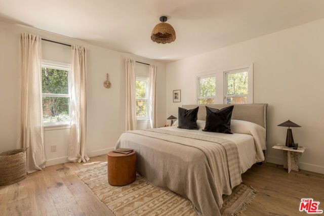 3221 Griffith Park Boulevard, Los Angeles, CA 90027