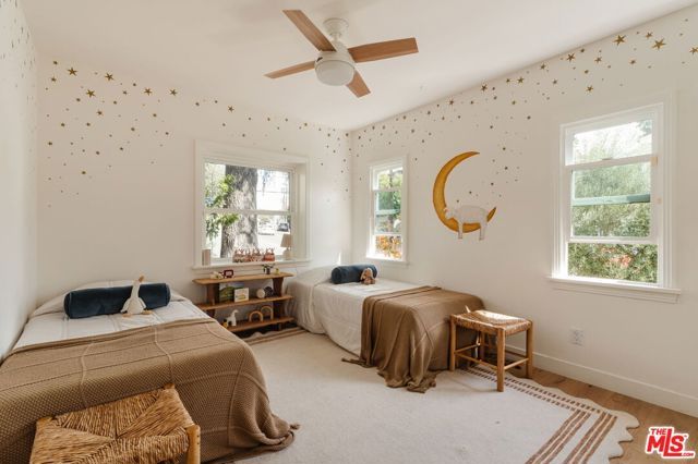 3221 Griffith Park Boulevard, Los Angeles, CA 90027