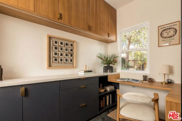 3221 Griffith Park Boulevard, Los Angeles, CA 90027
