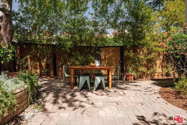 3221 Griffith Park Boulevard, Los Angeles, CA 90027