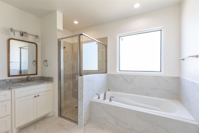 801 Whispering Oaks, Clyde, TX 76510