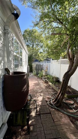 1739 W WALNUT Street, Kokomo, IN 46901