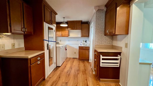 1739 W WALNUT Street, Kokomo, IN 46901