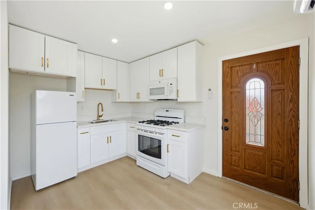 11633 Terradell B, Santa Fe Springs, CA 90670