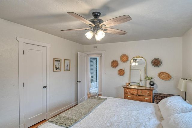 1101 Marlboro Lane, Nichols Hills, OK 73116