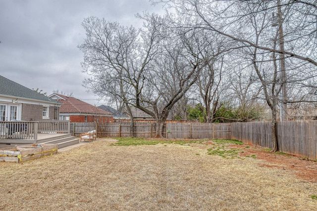 1101 Marlboro Lane, Nichols Hills, OK 73116