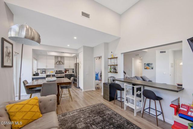 156 Windrose Drive, Thousand Oaks, CA 91320