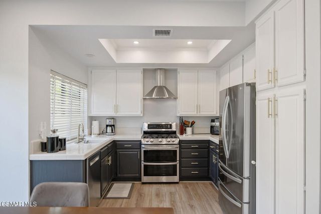156 Windrose Drive, Thousand Oaks, CA 91320