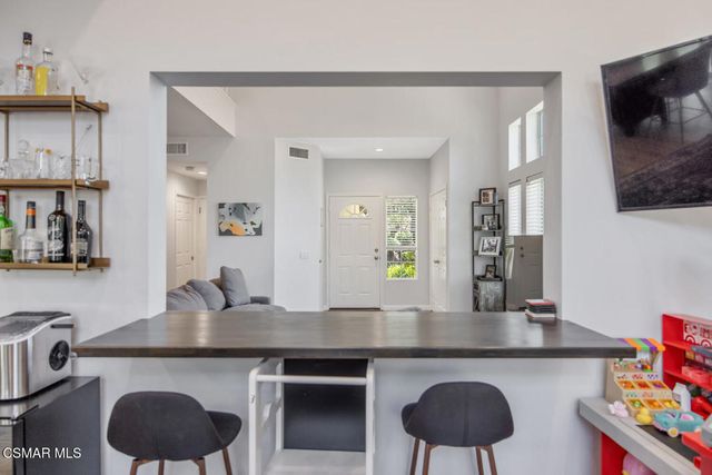 156 Windrose Drive, Thousand Oaks, CA 91320