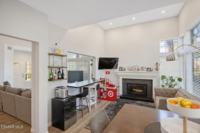 156 Windrose Drive, Thousand Oaks, CA 91320