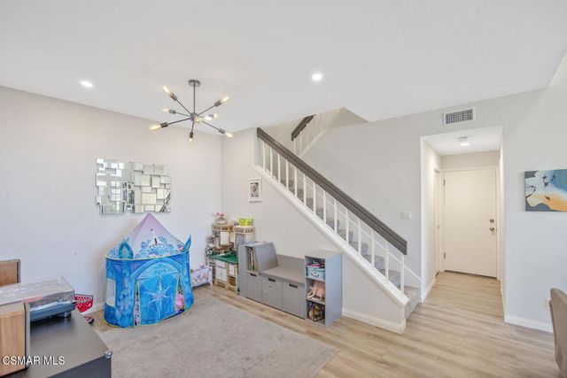 156 Windrose Drive, Thousand Oaks, CA 91320