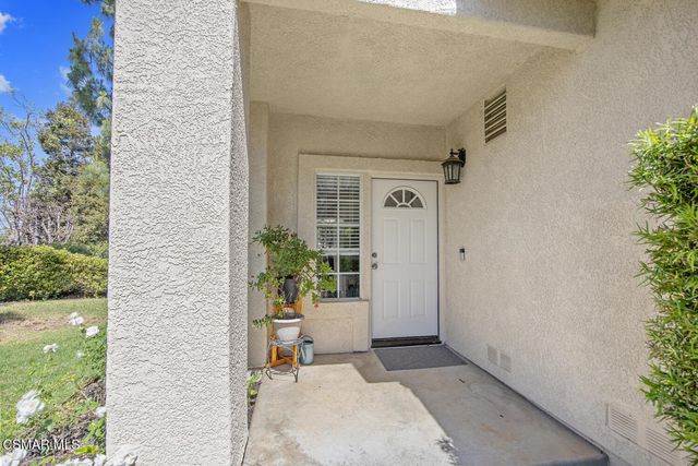 156 Windrose Drive, Thousand Oaks, CA 91320