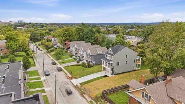 1572 St Leger Place, Cincinnati, OH 45207