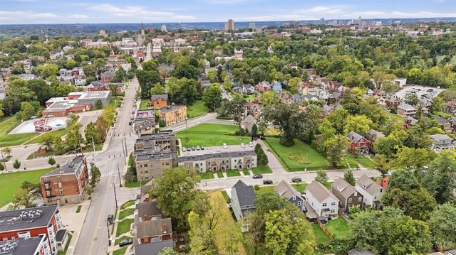 1572 St Leger Place, Cincinnati, OH 45207