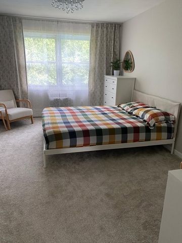 57 Colonial Circle D, Chicopee, MA 01020