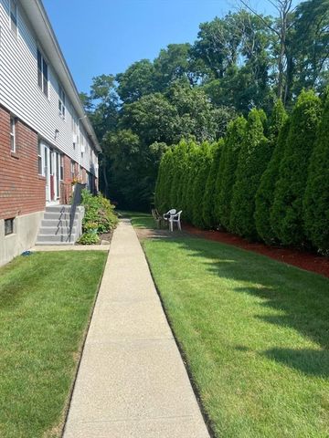 57 Colonial Circle D, Chicopee, MA 01020