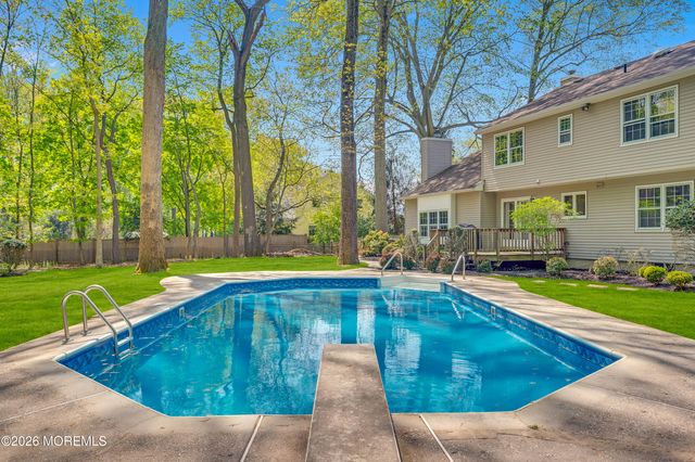 79 Green Meadow Boulevard, Middletown, NJ 07748