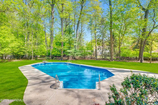 79 Green Meadow Boulevard, Middletown, NJ 07748