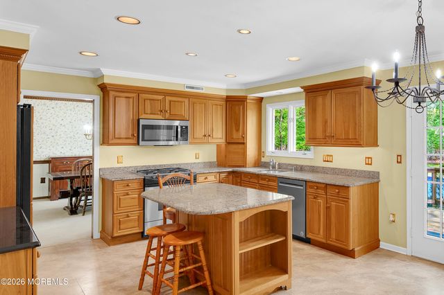 79 Green Meadow Boulevard, Middletown, NJ 07748