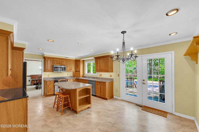 79 Green Meadow Boulevard, Middletown, NJ 07748