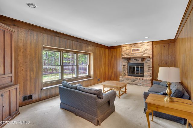 79 Green Meadow Boulevard, Middletown, NJ 07748