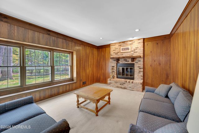 79 Green Meadow Boulevard, Middletown, NJ 07748