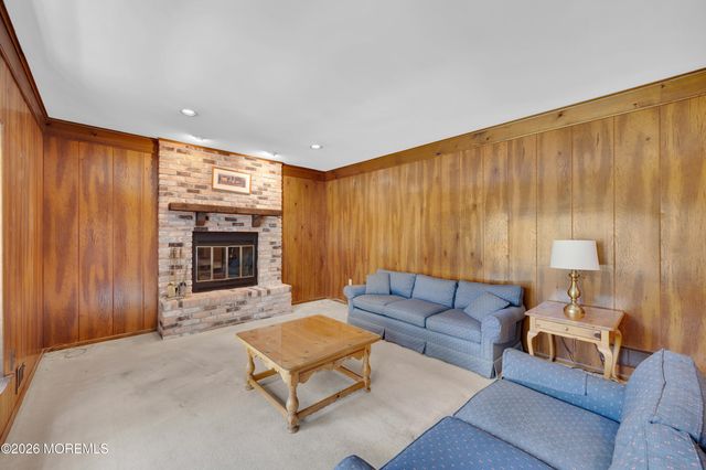 79 Green Meadow Boulevard, Middletown, NJ 07748