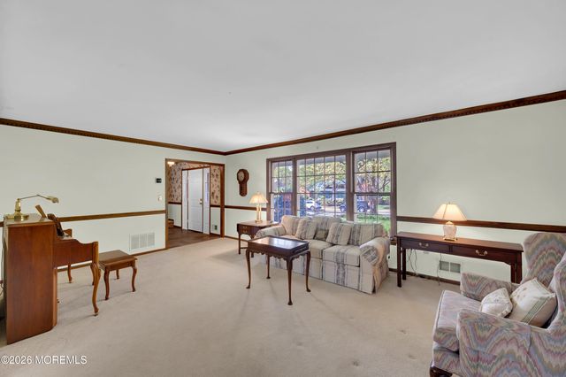79 Green Meadow Boulevard, Middletown, NJ 07748