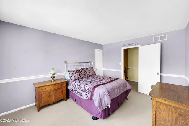 79 Green Meadow Boulevard, Middletown, NJ 07748