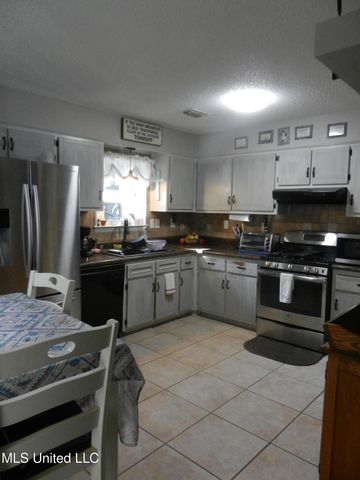 3530 Woodmont Cove, Horn Lake, MS 38637