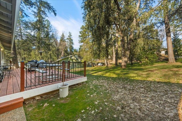15099 Fay Rd, Grass Valley, CA 95949