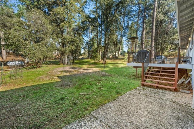 15099 Fay Rd, Grass Valley, CA 95949