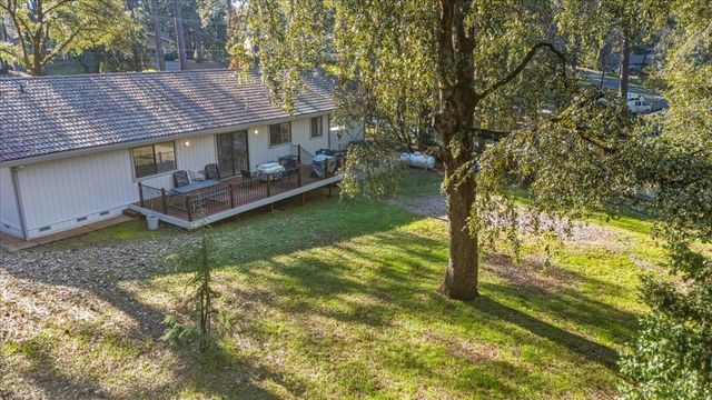 15099 Fay Rd, Grass Valley, CA 95949