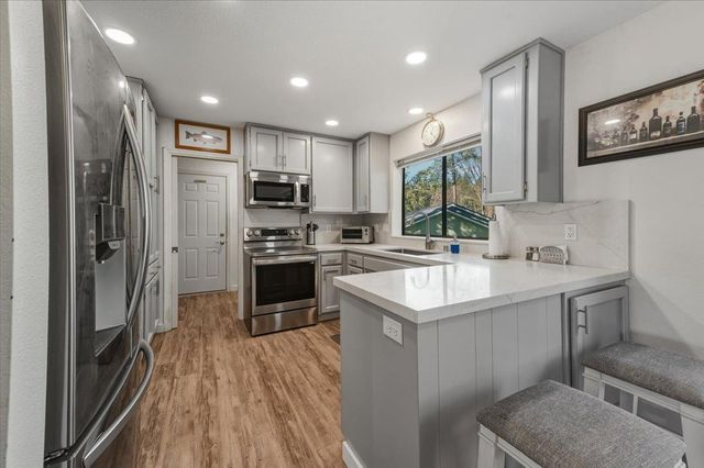 15099 Fay Rd, Grass Valley, CA 95949