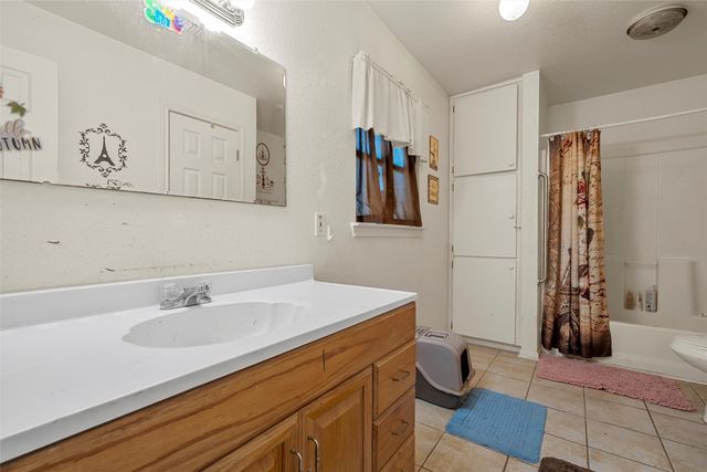 5288 Ft Graham Road, West, TX 76691