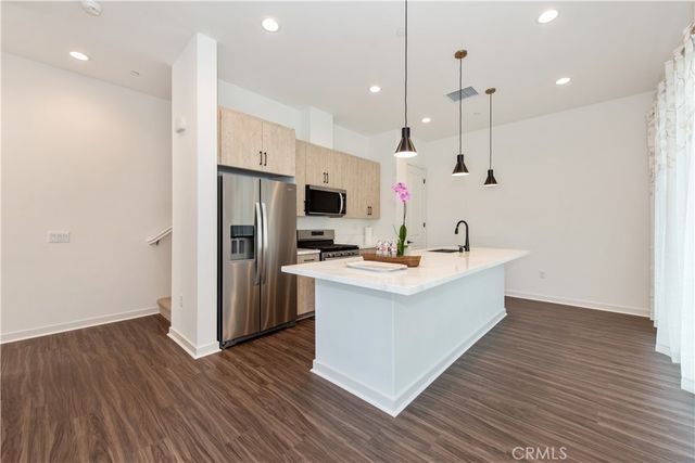 105 Culture, Irvine, CA 92618