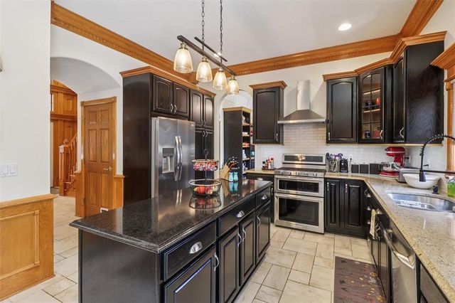 1019 11th Avenue SE, Altoona, IA 50009