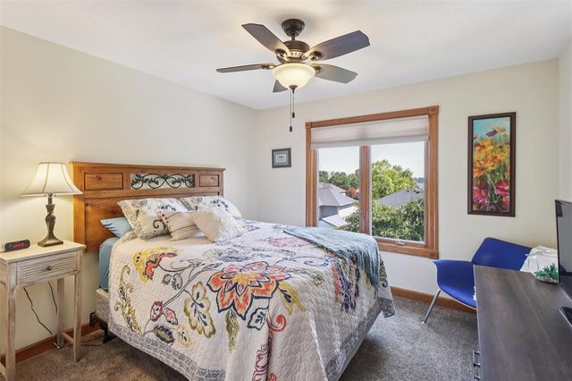 1019 11th Avenue SE, Altoona, IA 50009
