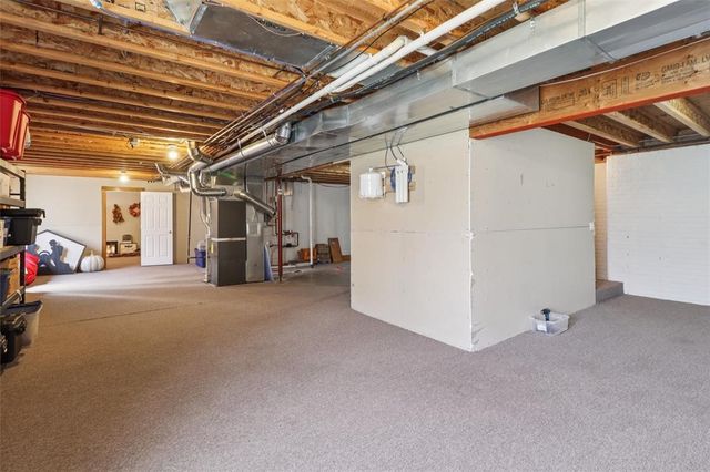 1019 11th Avenue SE, Altoona, IA 50009