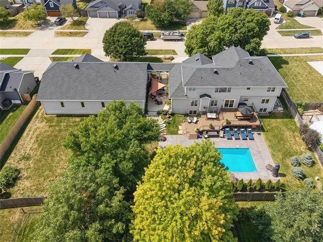 1019 11th Avenue SE, Altoona, IA 50009