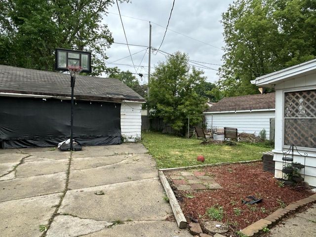 5845 N 35th STREET, Milwaukee, WI 53209