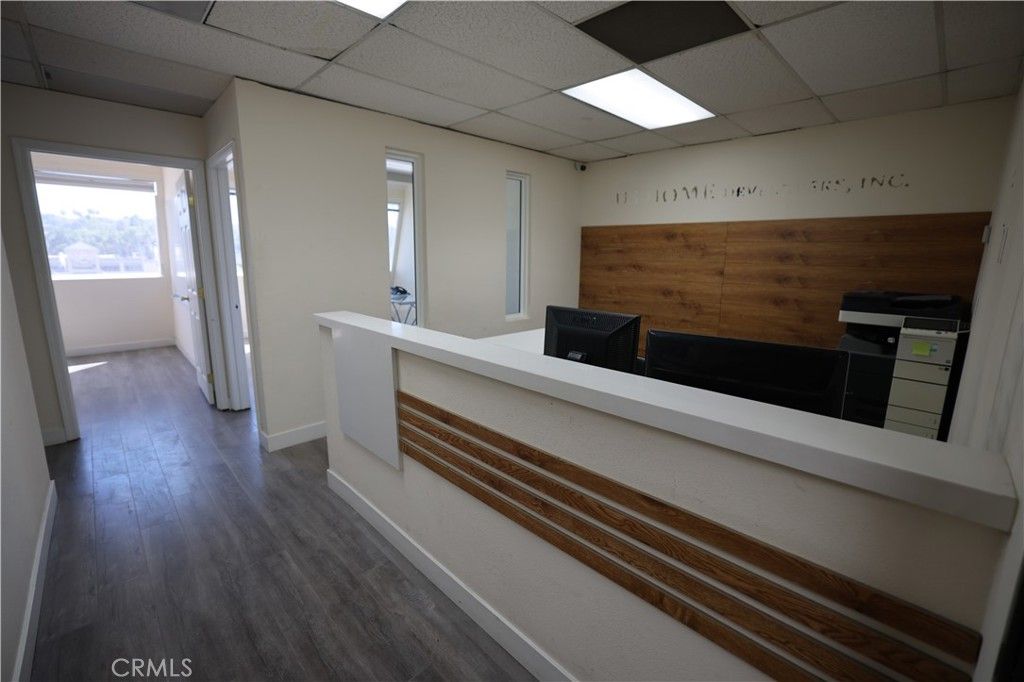 19737 Ventura Boulevard 310 A, Woodland Hills, CA 91364 — exterior