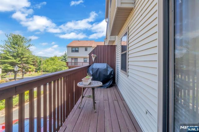 101 E Oak Street F6, Oakland, NJ 07436