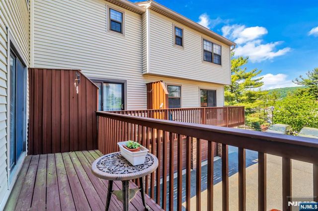 101 E Oak Street F6, Oakland, NJ 07436